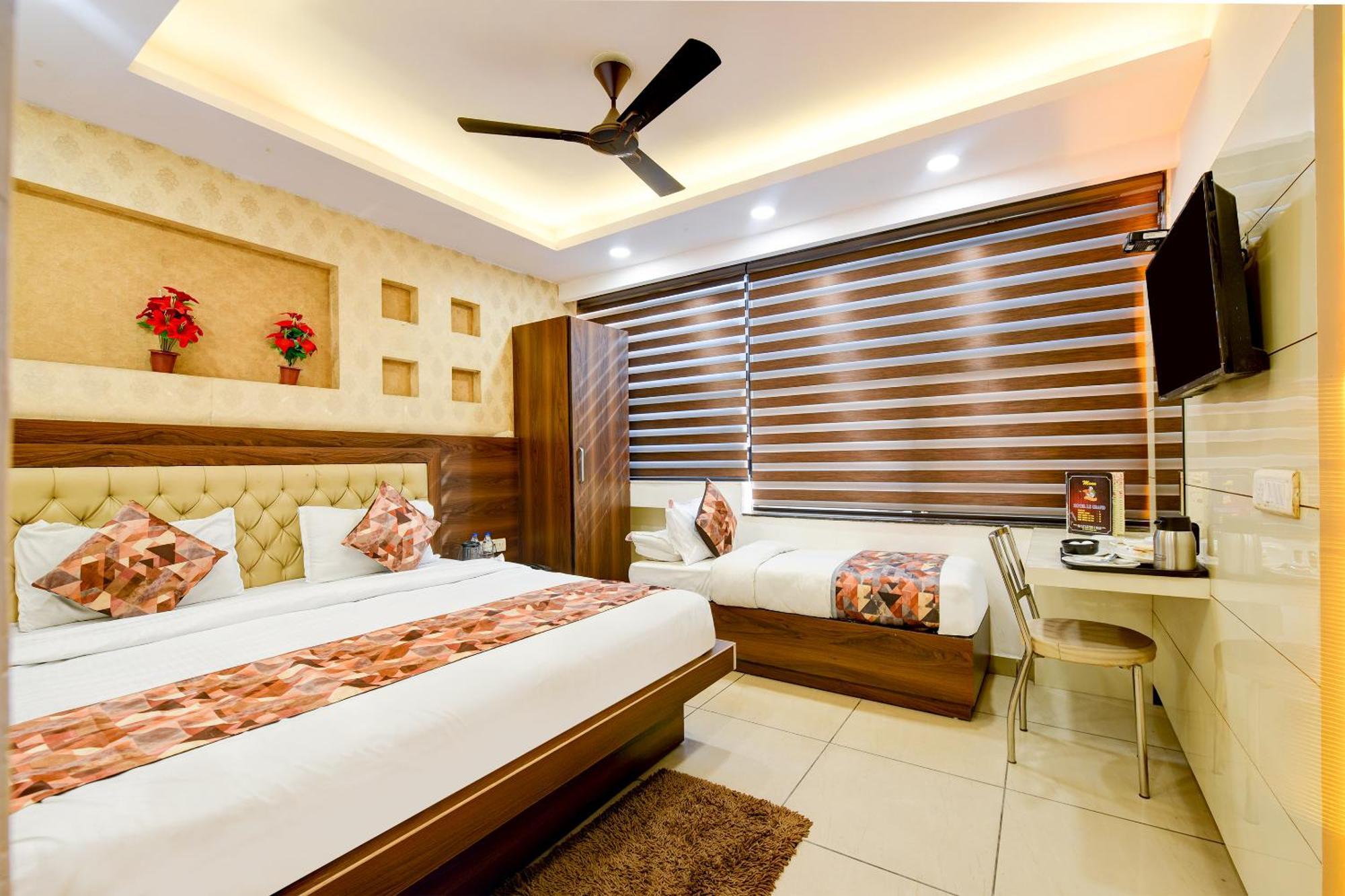 Hotel Le Grand - Walk-In From Rk Ashram Metro Station New Delhi Buitenkant foto