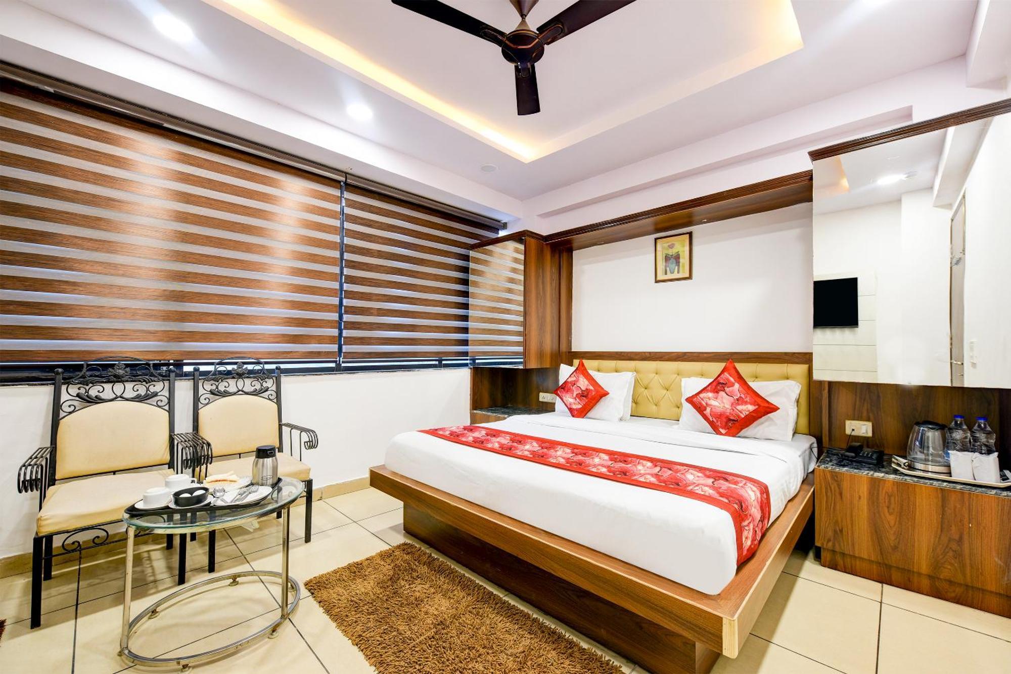 Hotel Le Grand - Walk-In From Rk Ashram Metro Station New Delhi Buitenkant foto