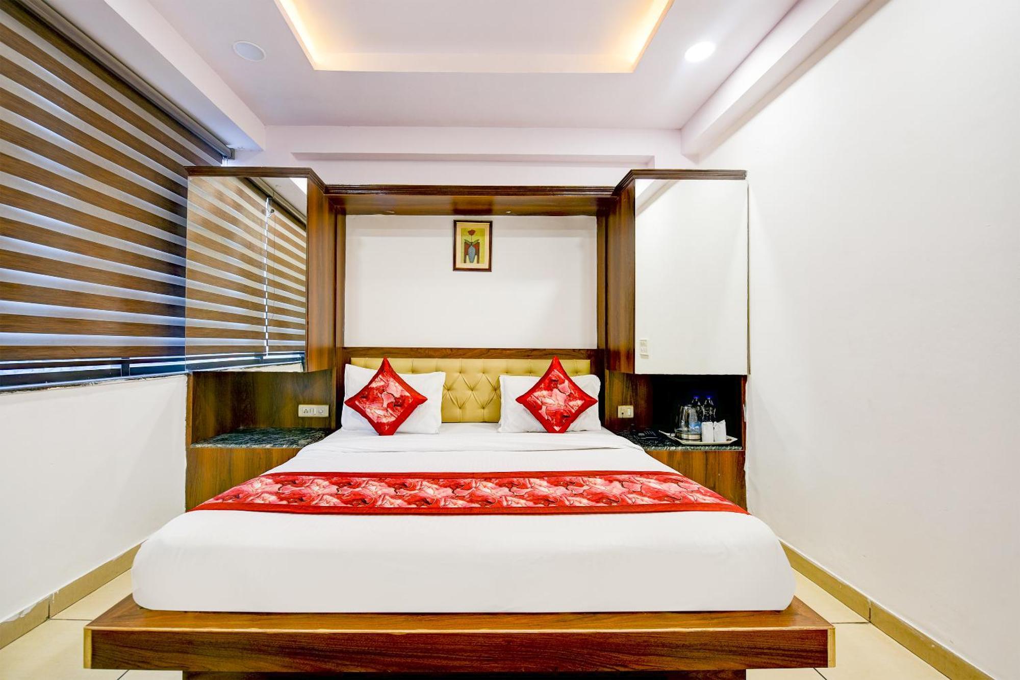 Hotel Le Grand - Walk-In From Rk Ashram Metro Station New Delhi Buitenkant foto